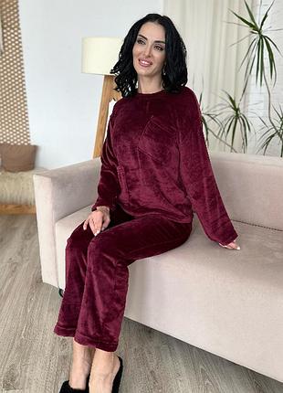 Махровый домашний женский костюм двойка кофта и брюки с декоративными карманами плюшевый из махры 42-44, бордовый, костюм