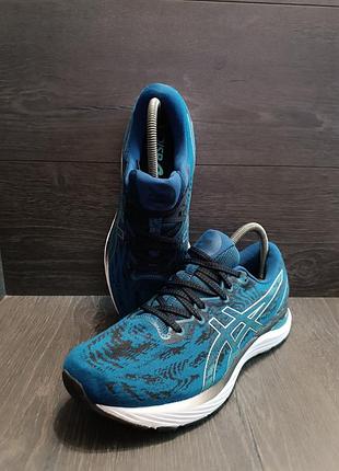 Кроссовки asics 42- стелька 27 см