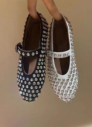 Балетки в стилі alaïa з камінцями