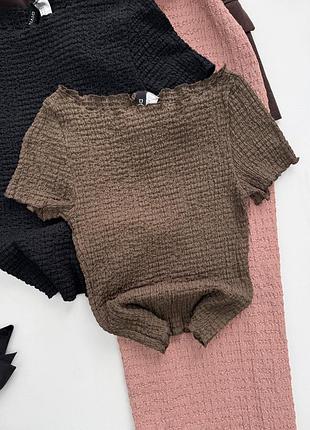 Жатий топ з обробленими оверлоком краями від  h&m