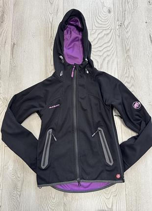 Курточка mammut