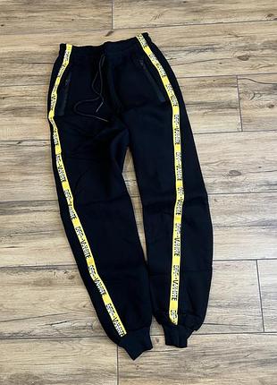 Штани на флісі чоловічі off white