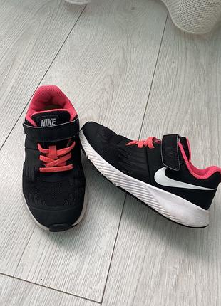 Кросівки nike 28 розміру