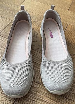 Skechers туфлі сліпони мокасини жіночі р.41 (27 см)