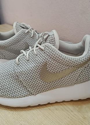 Кроссовки nike roshe one р36 23см.