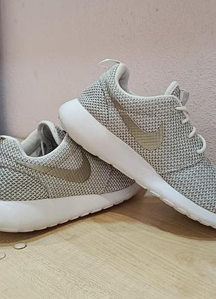 Кроссовки nike roshe one р36 23см.