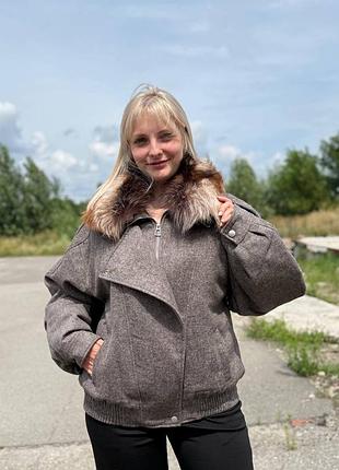Стильный кашемировый бомбер с натуральным мехом