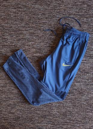 Спортивні штани nike dri-fit strike вказан розмір xs