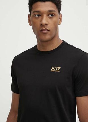 Стильна футболка emporio armani