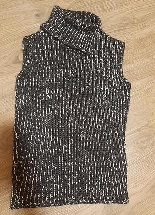 Жилет вязаный  s
