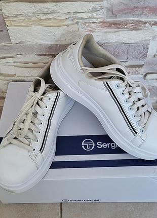 Білі кросівки sergio tacchini, розмір 40 (устілка 26 см)
​
