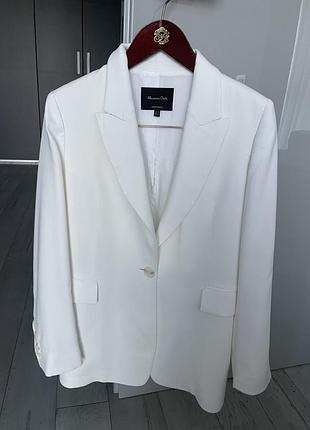 Діловий костю massimo dutti білого кольору