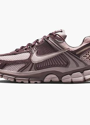 Кросівки жіночі nike zoom vomero 5 violet ii6236-500