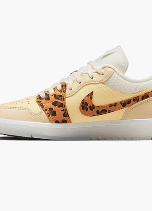 Кросівки жіночі air jordan 1 low snkrs day yellow/white dn6998-700
