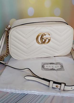 Сумка gucci gg marmont small shoulder bag з стьобаним шевронним візерунком