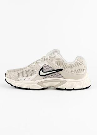 Кросівки жіночі nike w v5 rnr (ii6294-100)
