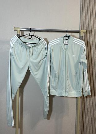 Костюм жіночий adidas