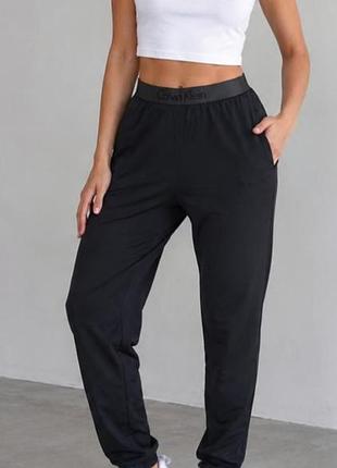 Спортивные брюки, портящие штаны calvin klein