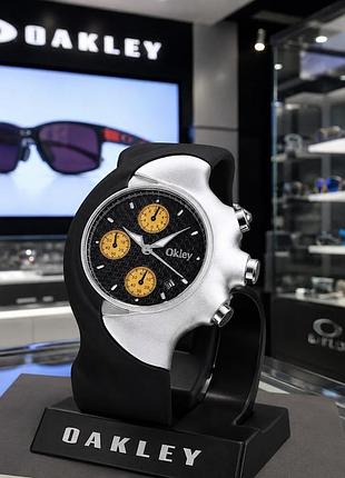 Годинник oakley