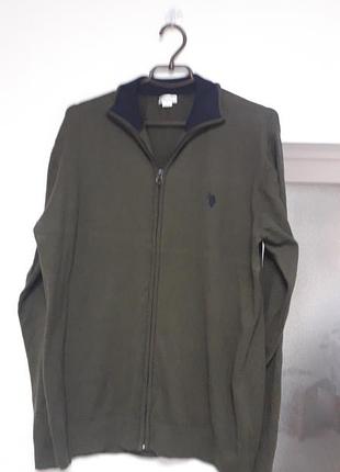 U.s.polo   assn
42/хl/50
хлопковый мужской кардиган, застегивается на молнию
90% бавовна 
10 % кашемир
идеальное состояние ( состояние нового)