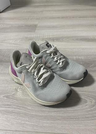Кросівки veja 37 р