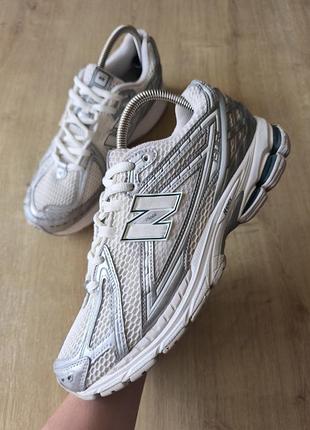 Крутые мужские кроссовки  new balance, оригинал, модель  2023 года , р.44.