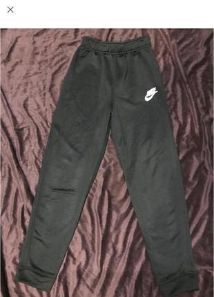 Nike💙чорні спортивні штани   💛140-146 зріст/дитячий одяг/унісекс