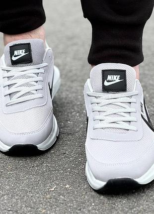 Кроссовки nike 4