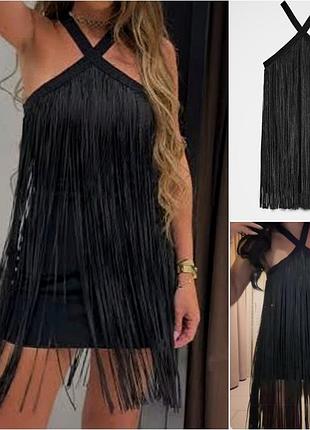 Коротка чорна сукня zara, з бахромою.