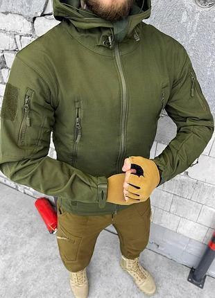 Тактична вітровка з капюшоном хакі. куртка soft shell олива. осіння куртка на флісі хакі