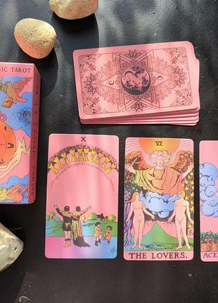 Карти таро рожеве класичне а. е. уейта (pink a.e. classic tarot) — колода-талісман для інтуїції, гармонії та душевного балансу
(78 карт, 6.2х10.7 см)