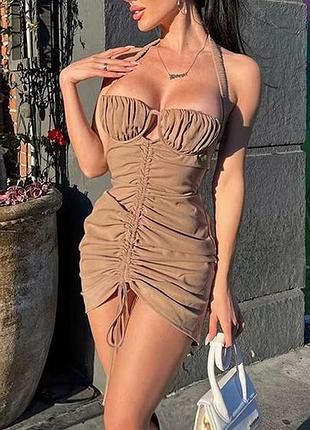 Распродажа платье prettylittlething с затяжкой