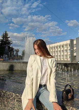 Жіночий жакет