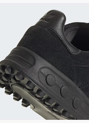 Кроссовки adidas la trainer ih0296 42 2/3