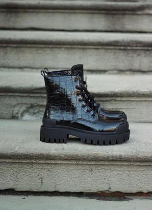Жіночі черевики balenciaga