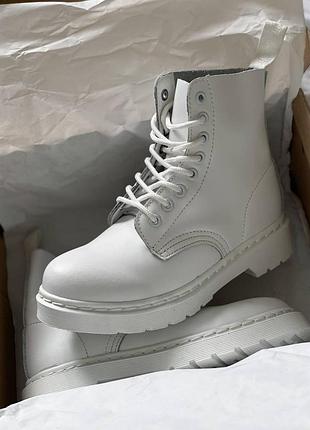 Жіночі черевики dr.martens