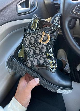 Зимові жіночі черевики dior boots