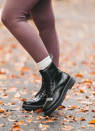 Зимові жіночі черевики dr. martens