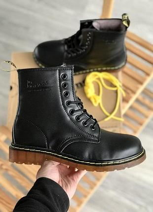Зимові жіночі черевики dr. martens