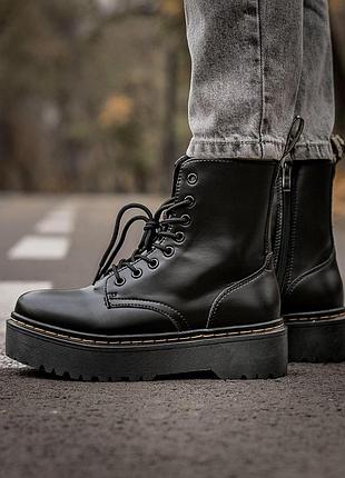 Жіночі черевики dr.martens