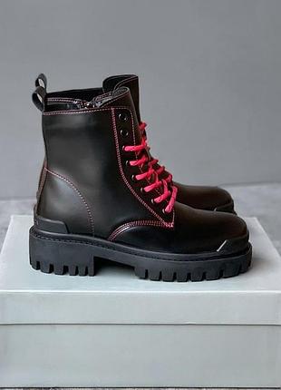 Жіночі черевики balenciaga