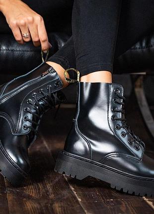 Жіночі черевики dr.martens