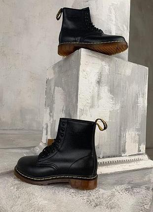 Зимові жіночі черевики dr. martens