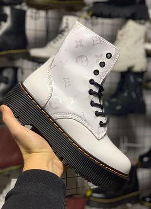 Жіночі черевики dr.martens