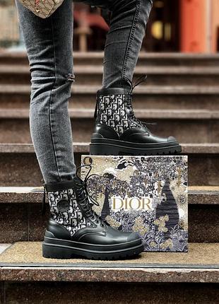 Жіночі черевики dior