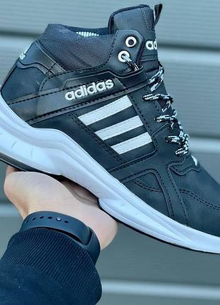 Найкращі зимові жіночі кросівки adidas boots, стильні та теплі кросівки для жінок
