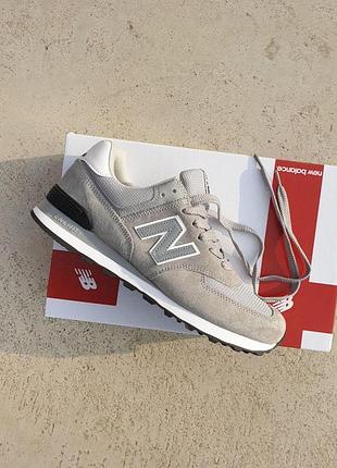Чоловічі замшеві кросівки new balance 574 сірі універсальні та комфортні нью баланс