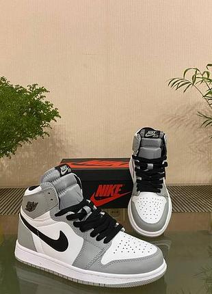 Жіночі кросівки nike air jordan 1 high grey, модне взуття від найк