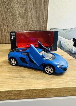 Металева машинка mclaren 9