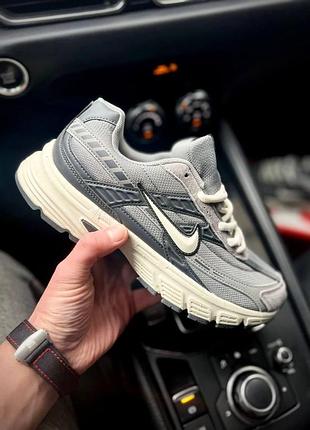 Кросівки жіночі nike initiator gray 37